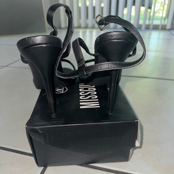 Missguided Barely There Heels in Black (Size 10) - Picture 3 of 4